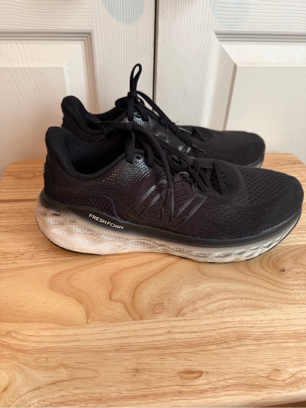 New Balance Fresh Foam More V3 Running Shoes - Women's Size 10.5 B- Black